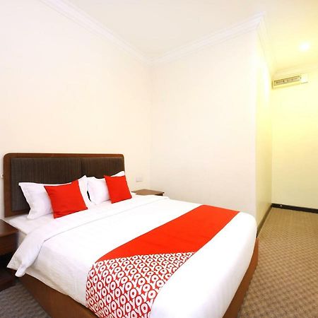 Oyo 750 Comfort Hotel Kota Kinabalu Buitenkant foto