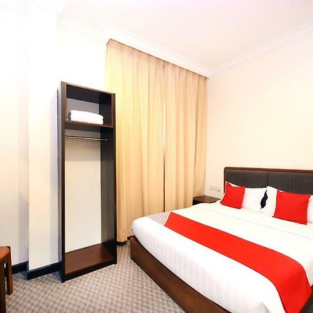 Oyo 750 Comfort Hotel Kota Kinabalu Buitenkant foto