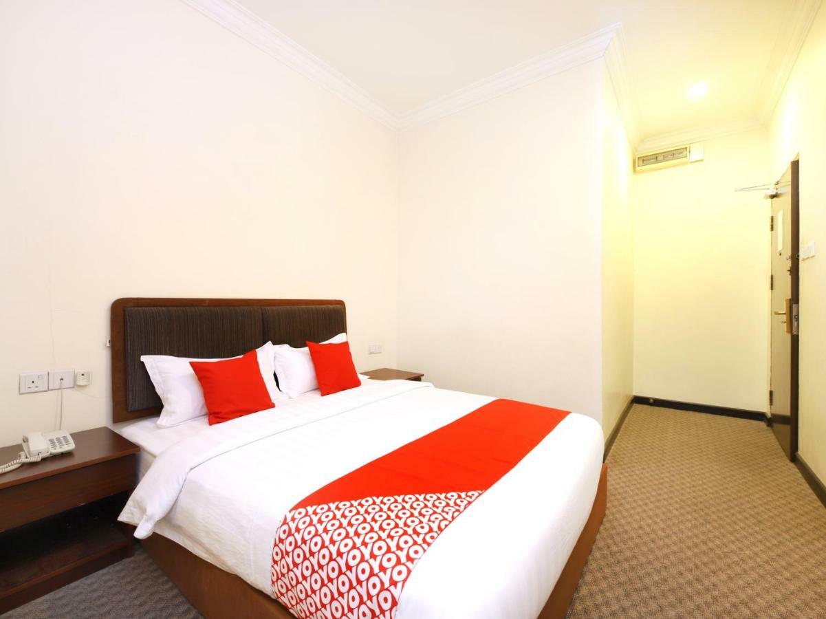 Oyo 750 Comfort Hotel Kota Kinabalu Buitenkant foto
