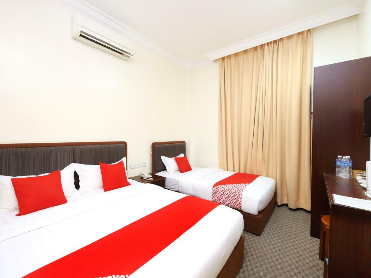 Oyo 750 Comfort Hotel Kota Kinabalu Buitenkant foto