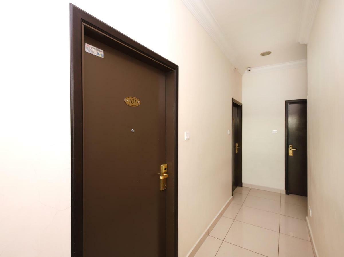 Oyo 750 Comfort Hotel Kota Kinabalu Buitenkant foto