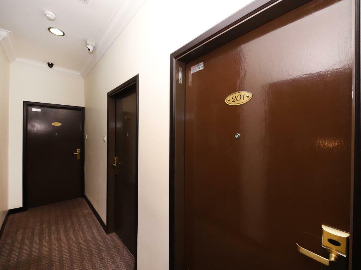 Oyo 750 Comfort Hotel Kota Kinabalu Buitenkant foto