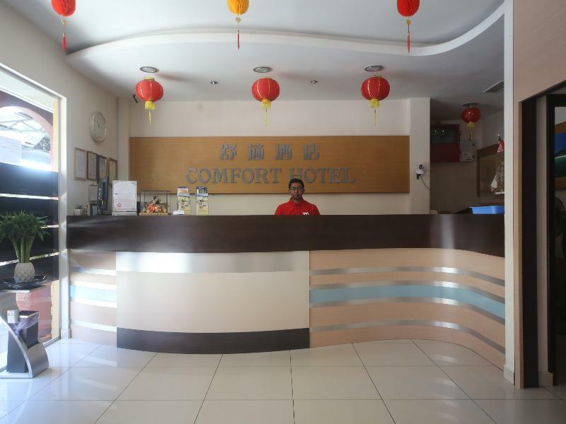 Oyo 750 Comfort Hotel Kota Kinabalu Buitenkant foto