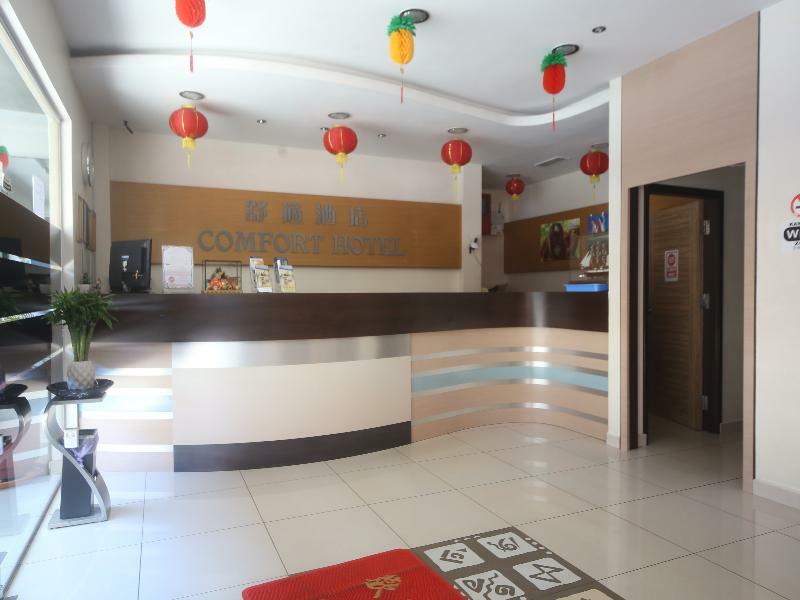 Oyo 750 Comfort Hotel Kota Kinabalu Buitenkant foto
