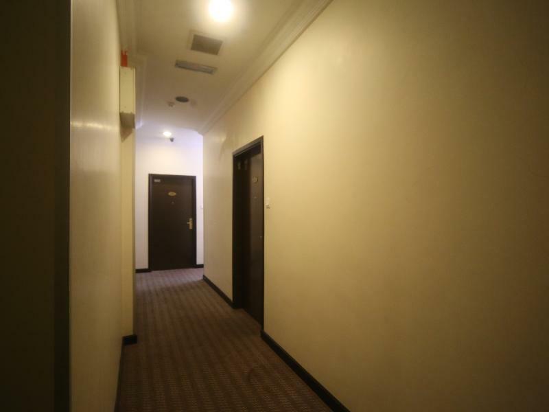 Oyo 750 Comfort Hotel Kota Kinabalu Buitenkant foto