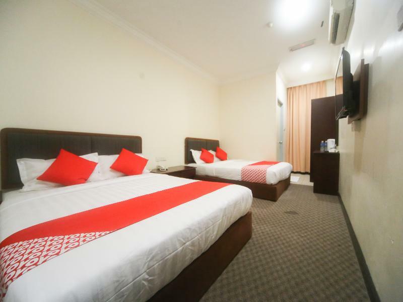 Oyo 750 Comfort Hotel Kota Kinabalu Buitenkant foto