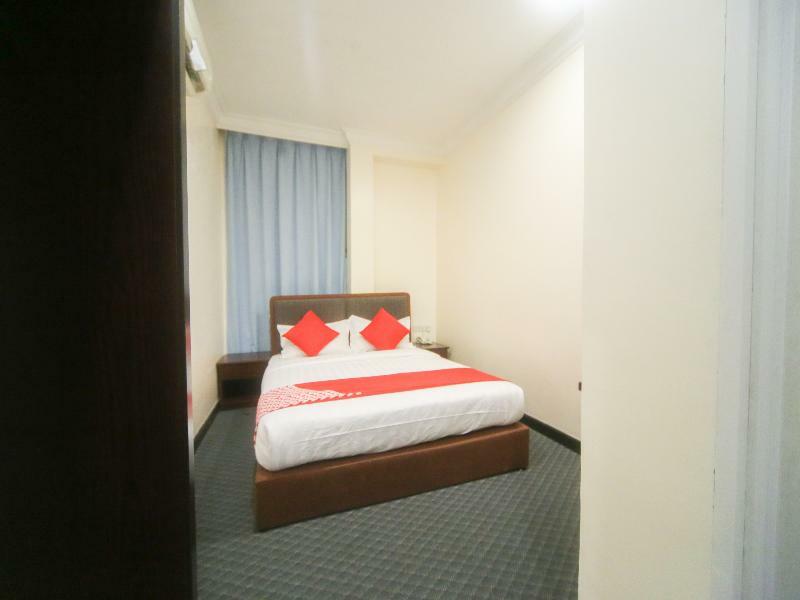 Oyo 750 Comfort Hotel Kota Kinabalu Buitenkant foto